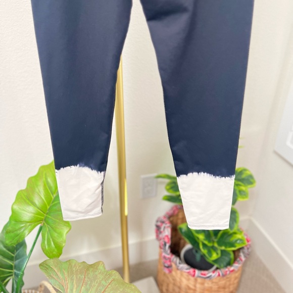 Electric&Rose - Picture 4 of 10